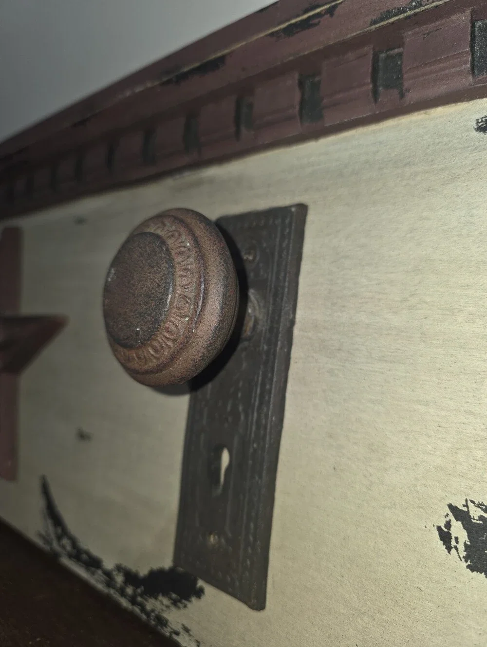 Rustic Primitive Distressed Wall Rack/Shelf